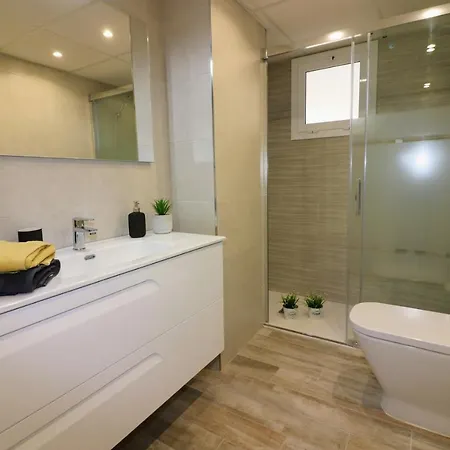 Saloutrip - Center Apartment