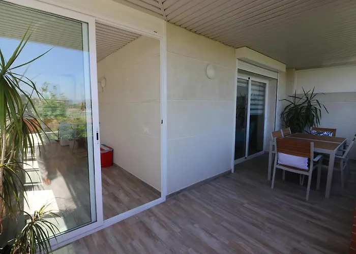 Saloutrip - Center Apartmán